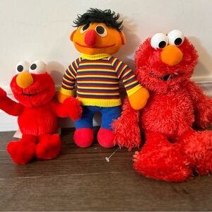 Sesame Street Plush Toy Set - 2 Elmo & Ernie